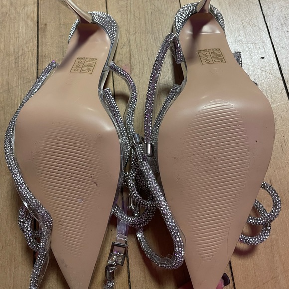 Public Desire CLEAR WRAP AROUND DIAMANTE BOW HEEL - Picture 7 of 7